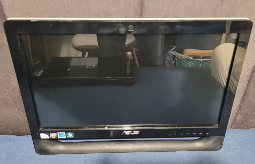 AIO-PC Asus  EeeTop PC ET2011 EGT Dotykowy