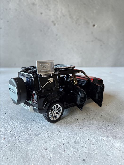 Model Land Rover Defender 110 Skala 1:24