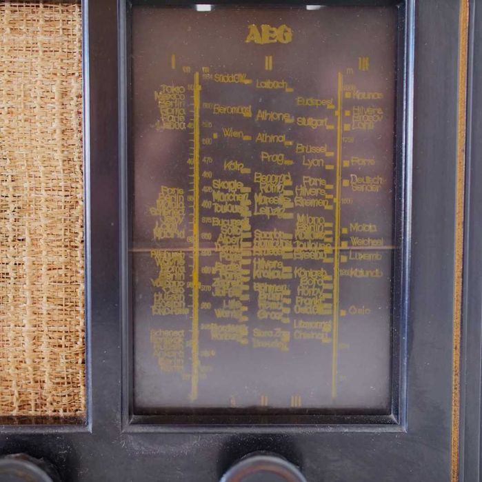 Rádio AEG Super 421GW (antigo, anos 40)