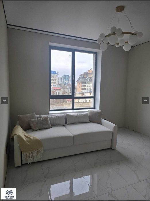 Продам Азарова,Отрада,парк Шевченко