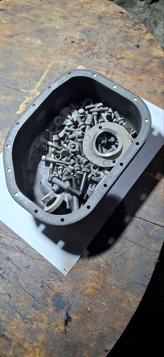 Продам поддон картера двигателя ОМ-616, ОМ-617.