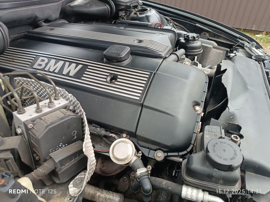 BMW E39 M54B25 Touring 2002 рік рестайлінг універсал механіка обмін