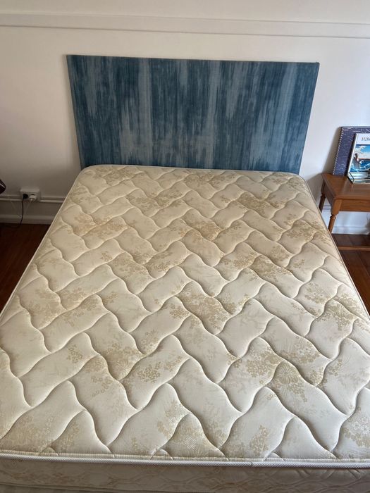 Colchão Sommier e Cabeceira