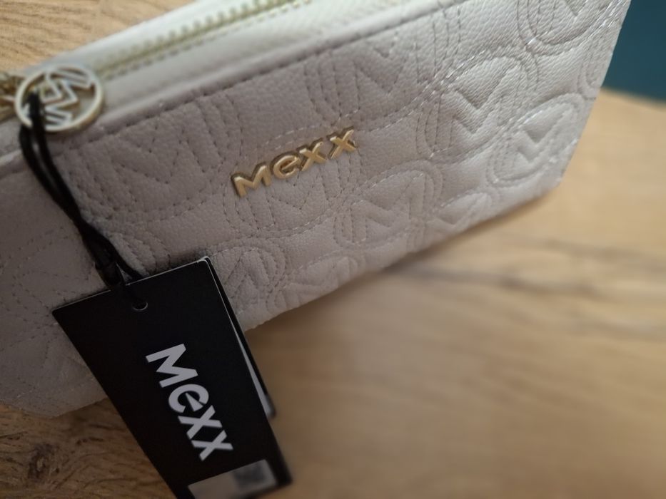 Damska piękna portmonetka MEXX