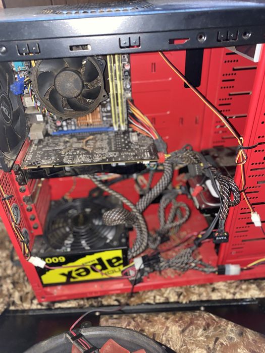 Torre gaming windows 7 leva outro de oferta