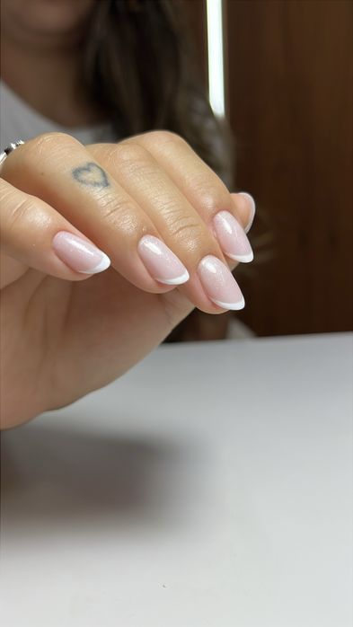 Unhas de gel em domicílio