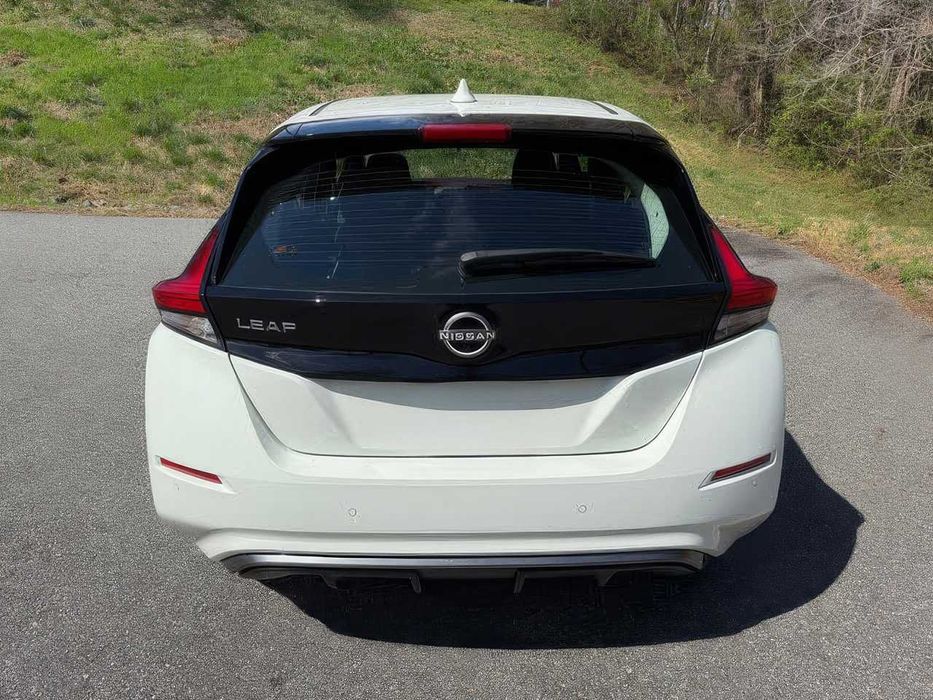 Nissan LEAF S      2025