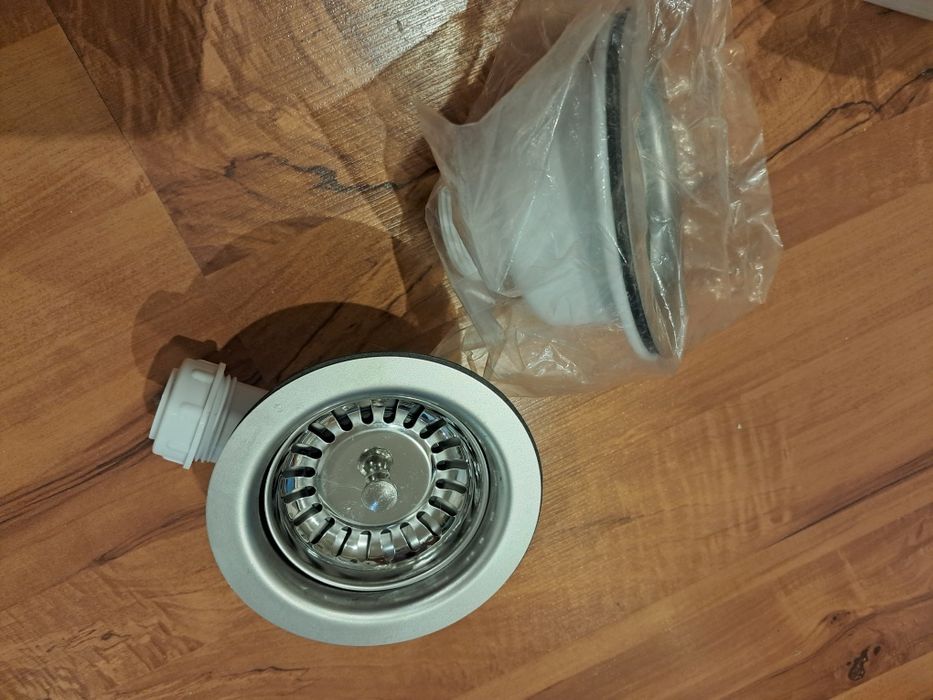 Сливная фурнитура  для двойной  мойки