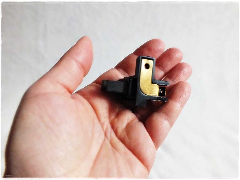 Złoty Szczotkotrzymacz alternatora do Ursus C-330 C-360 C-360-3P