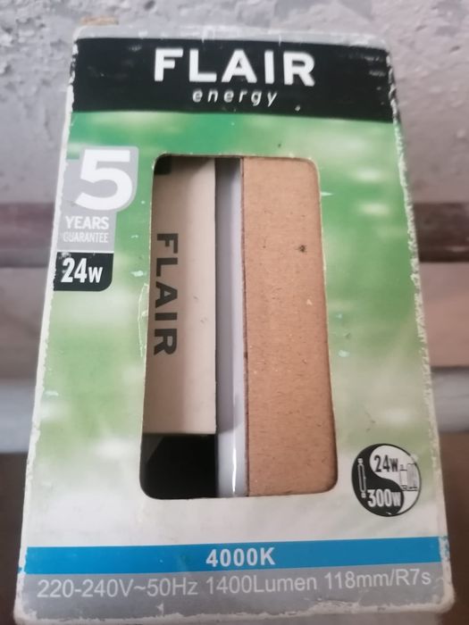 Żarówka energooszczędna 24W