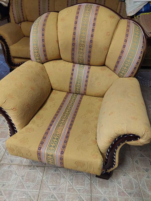 Terno de sofás (com sofá cama)