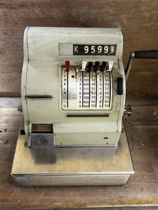 Máquina registadora antiga