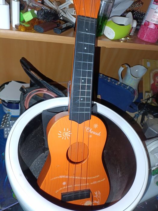 Детская гитара 350