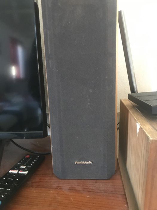 Colunas panasonic 100w ( graves , medios  e agudos )