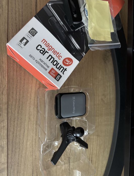 Тримач з MagSafe, 250грн