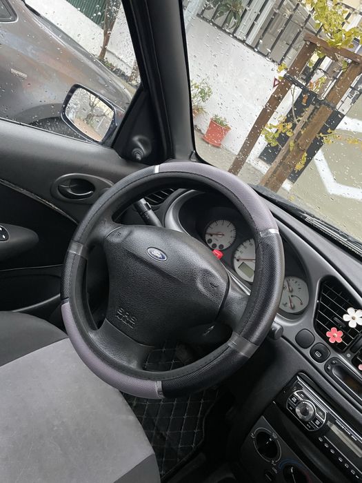 Ford Fiesta 2001