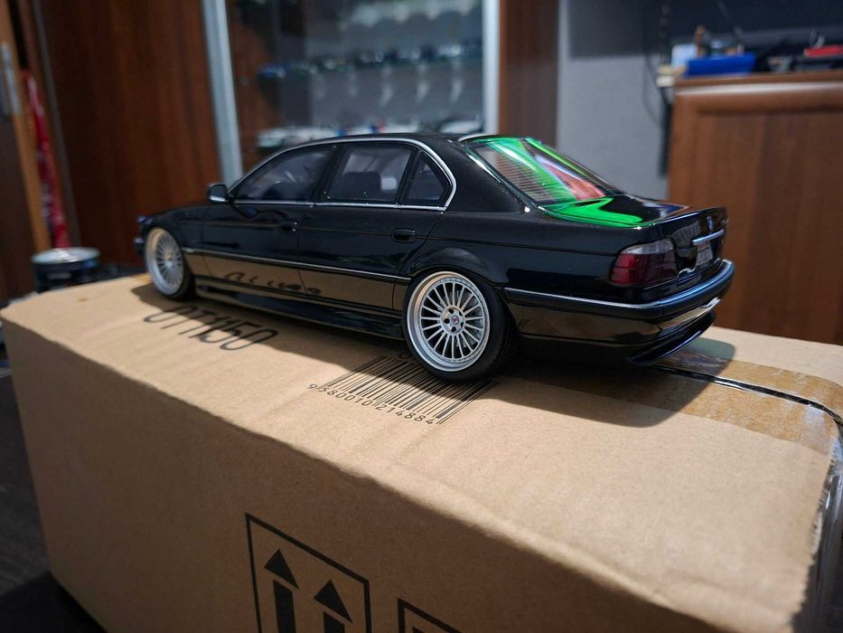 BMW E38 740iL Low Stance 1:18 OttO OT1150