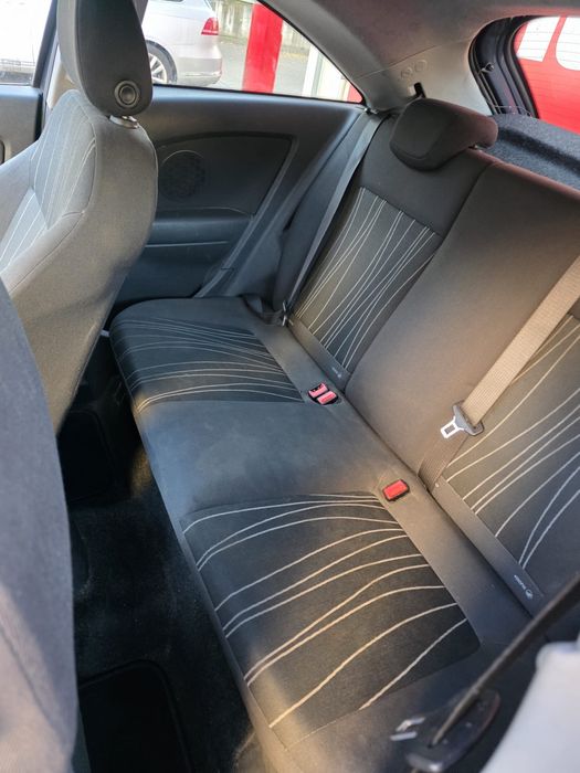 Opel corsa D benzyna 2010