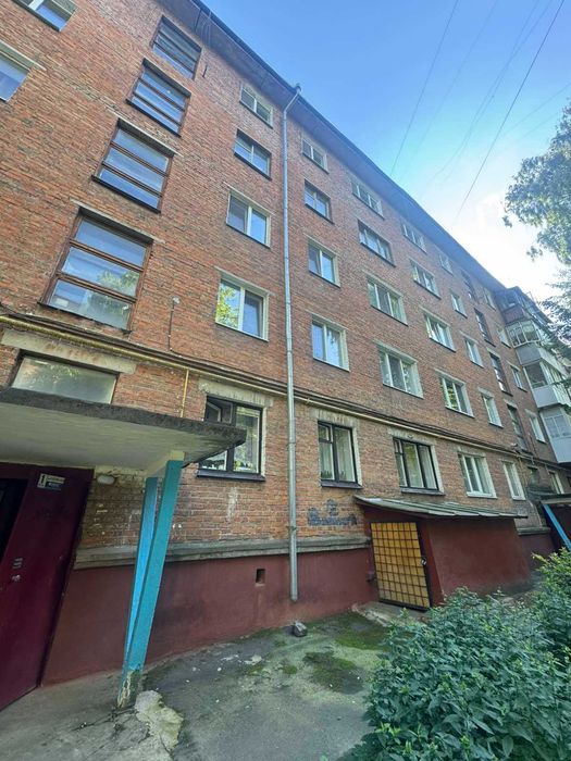 45619 Продаж 3к квартири на Зарычанськый , простий стан