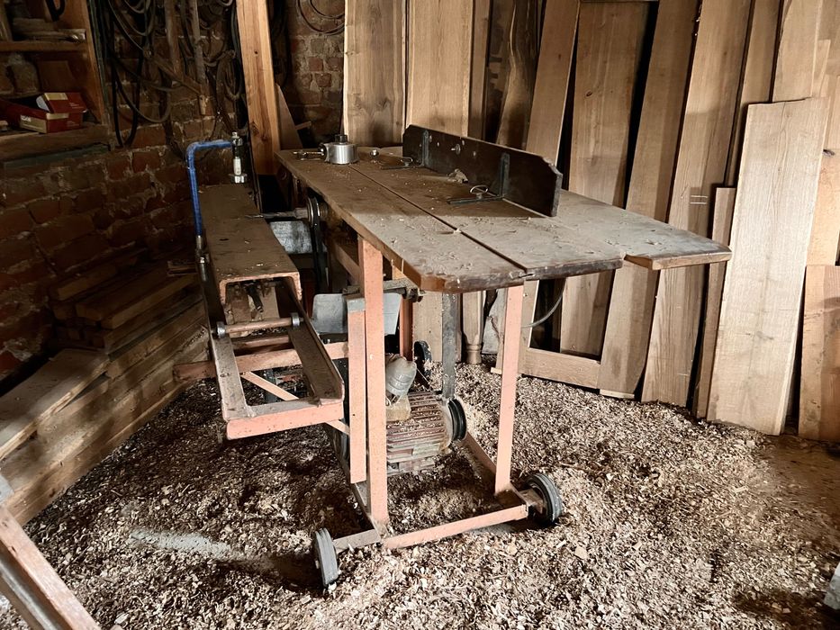 Деревообробний станкок