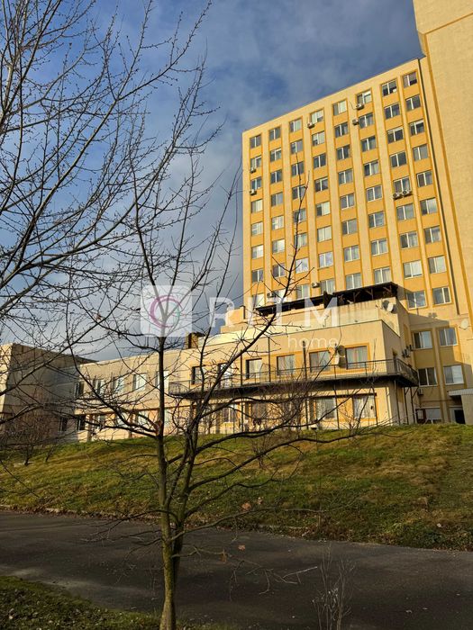 Продаж великогабаритної 2-кімнатної квартири 120 м² у Центрі міста!!!
