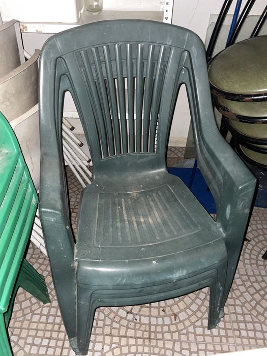 Vendo varias cadeiras