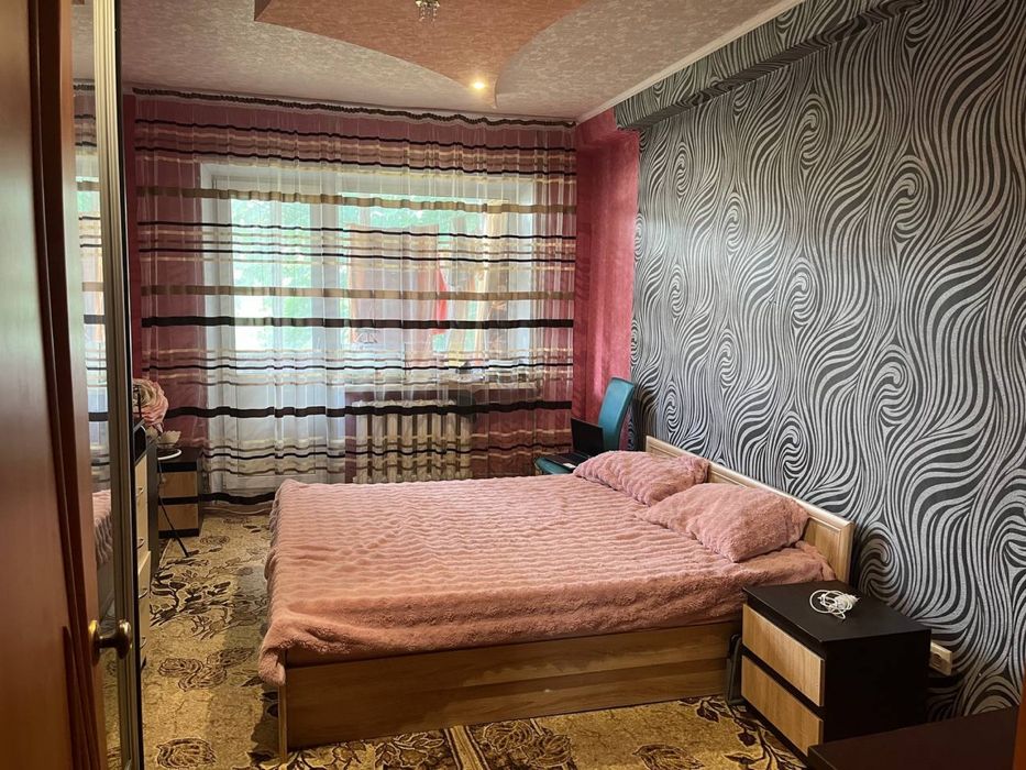 Здається 3-х кімнатна квартира