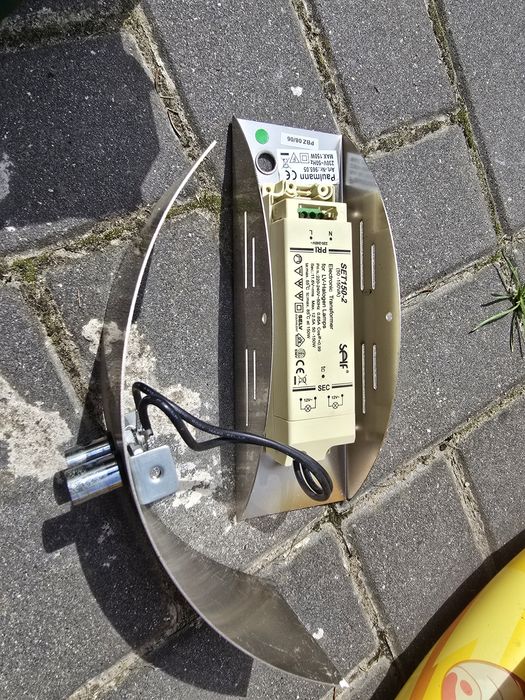 Elektroniczny transformator do lamp halogenowych