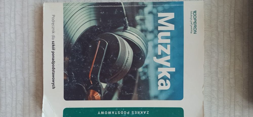 MUZYKA podręcznik podstawa