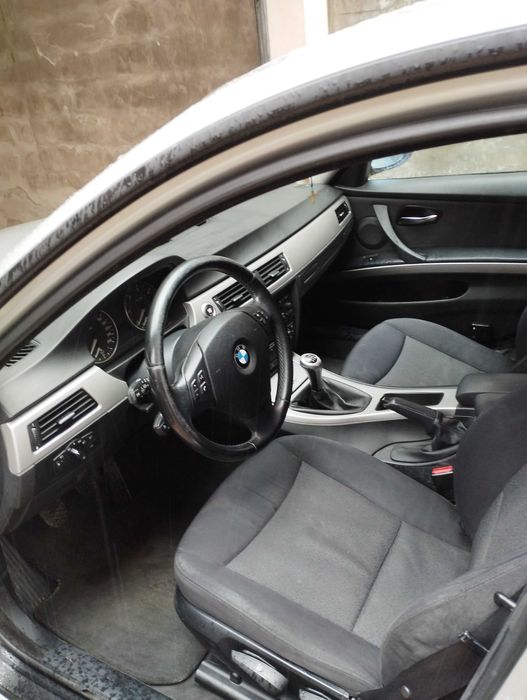 BMW e90 320d 163cv  2006