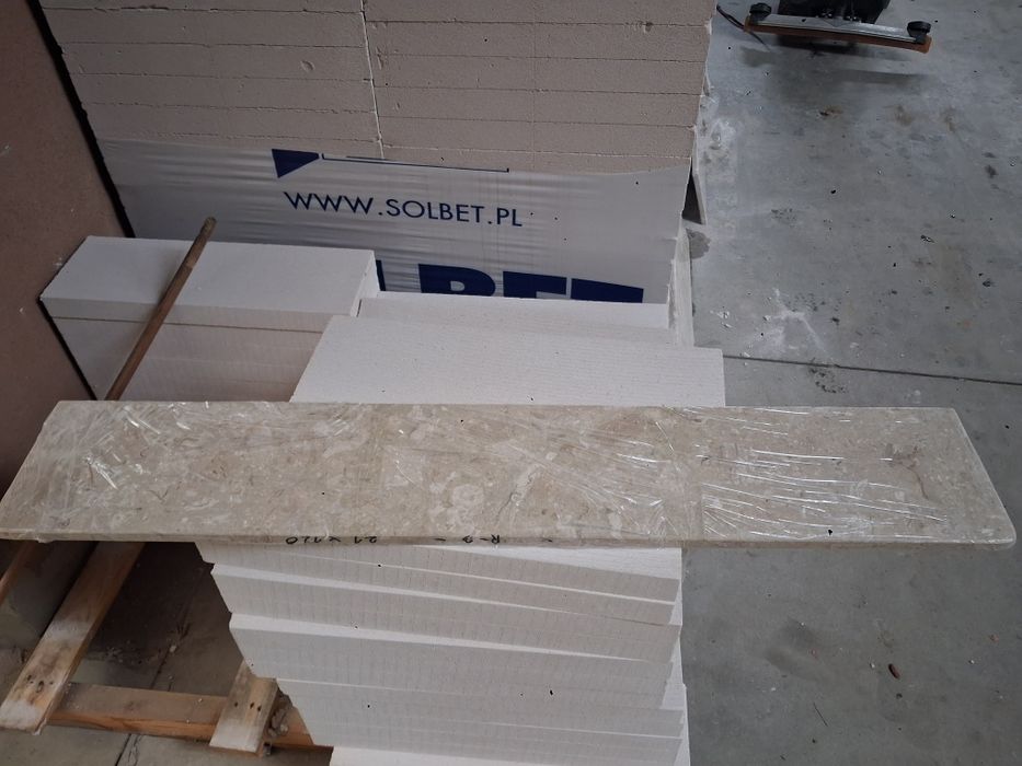 Parapety Perlato Appia