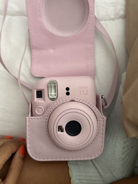 Máquina Fotográfica Instantânea FUJIFILM Instax Mini 12 Rosa com capa
