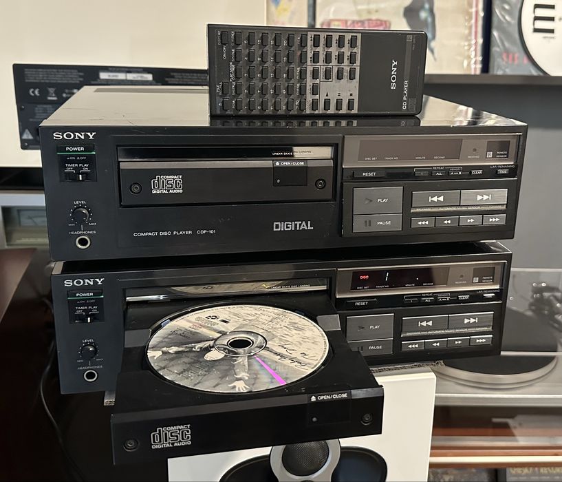 Sony CDP-101 --2 exemplares para peças ou reparação
