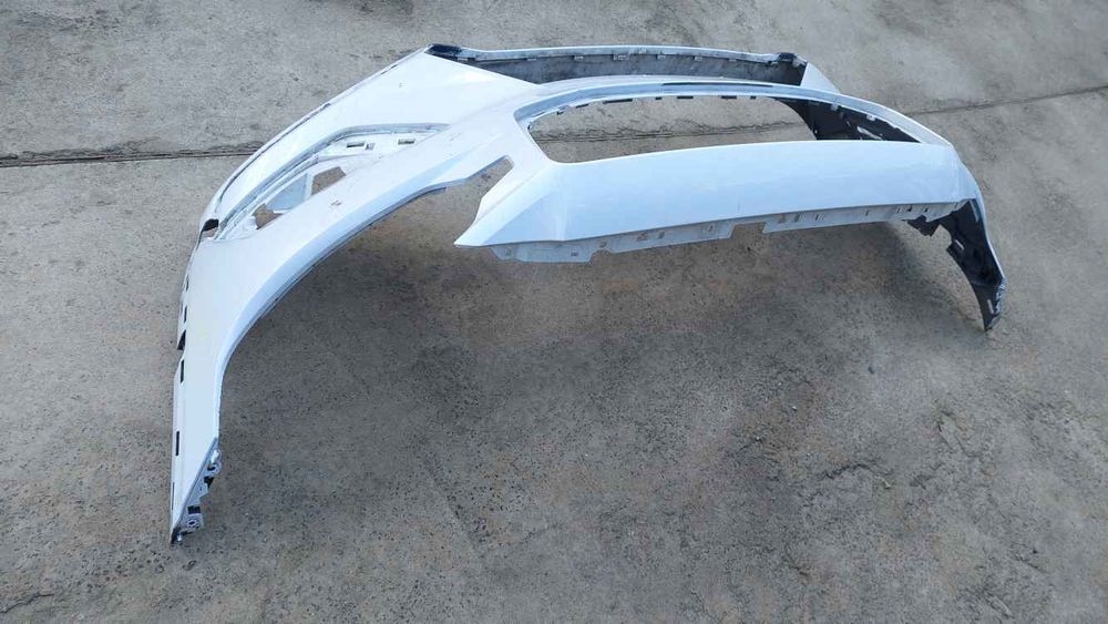 Volvo V60 CC бампер передній