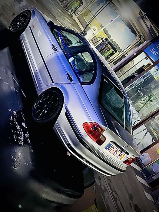 •	BMW Série 3 pronto a circular