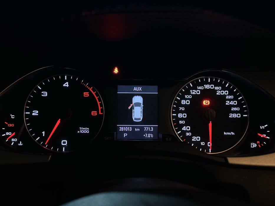 ТЕРМІНОВИЙ продаж Audi a4b8 Allroad