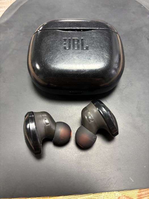 Продам Jbl tune 125tws