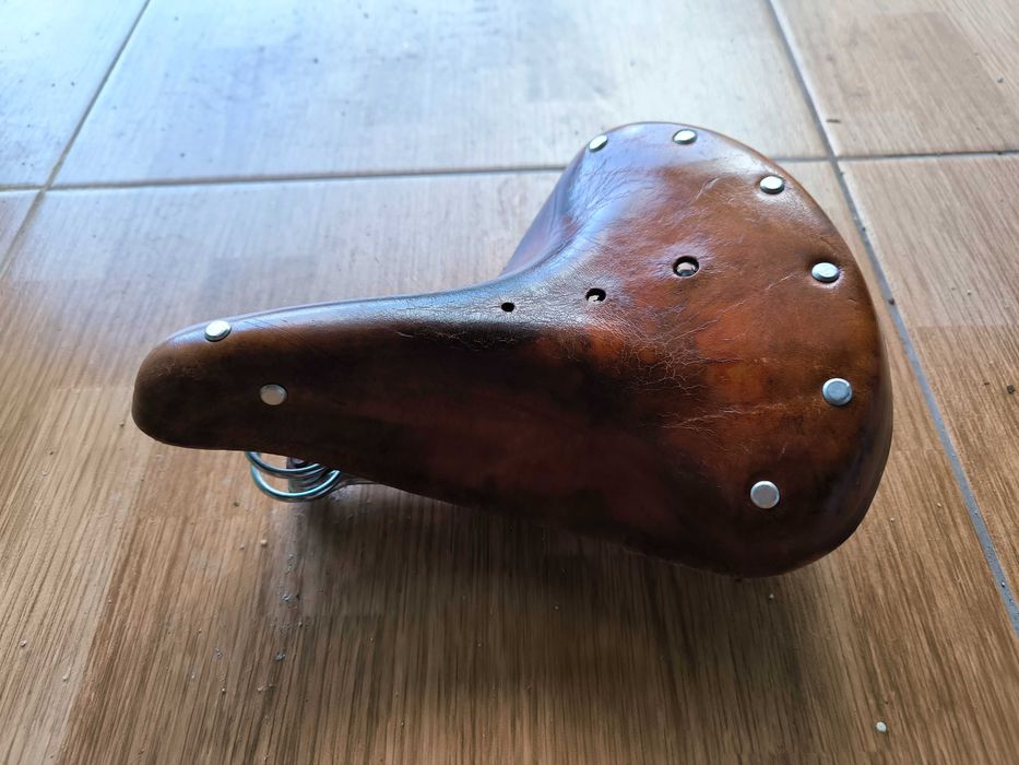 Selim em Couro com molas