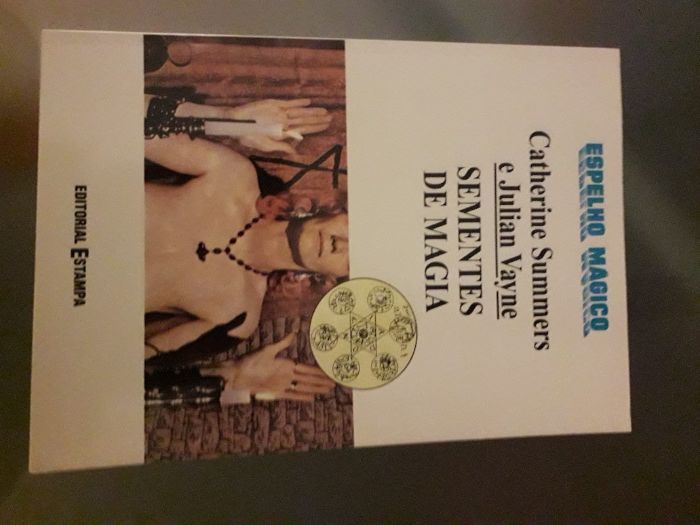 livro " Sementes de Magia"