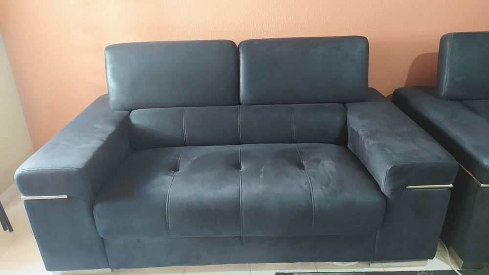 Sofás em camurça pretos 2L /3L