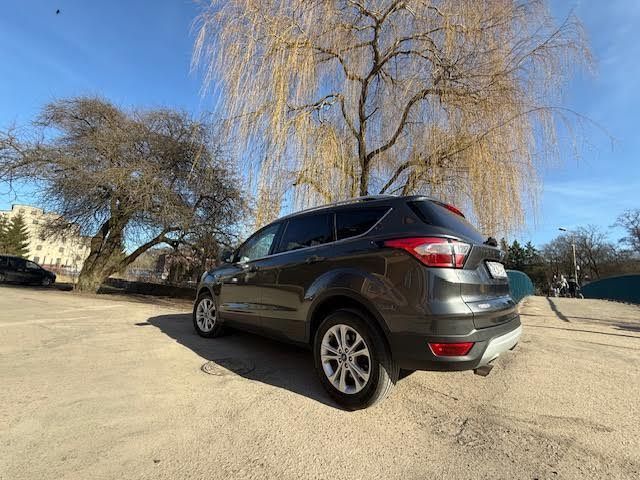Ford Escape Ford Escape -Napęd 4x4- Automat -Bardzo Mały Przebieg 64350