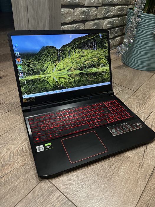 Acer Nitro I5 10500H 6x4.5GHz/15.6/GTX1650Ti