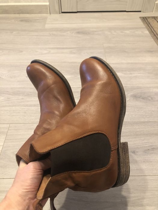 Ботінки шкіряні, зручні