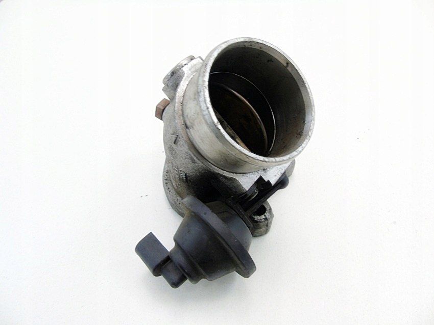 Przepustnica Wlot Rura 2.5 Tdi Audi A4 A6 A8 Passat B5 Superb 8D0145950D