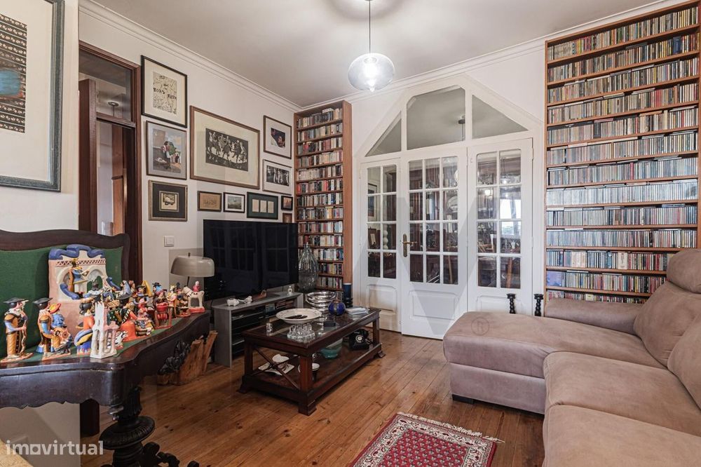 HOLLYWOOD, Casa com História, Vista que Marca, e o Melhor de Lisboa à