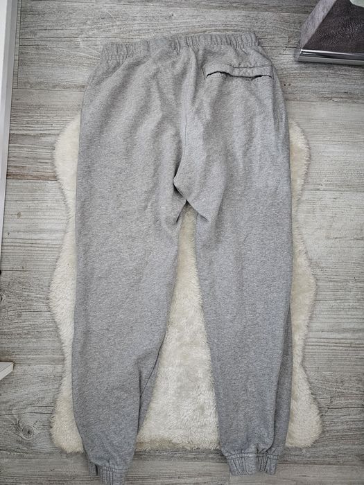 Spodnie dresowe Nike Rozmiar S Szare Dres dresy nike Swoosh Spodnie