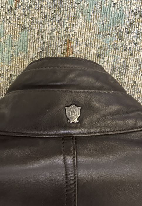 Продаю оригінальну куртку Massimo Dutti