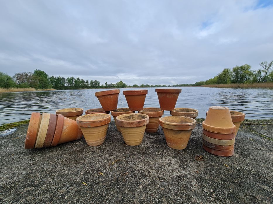Doniczki gliniane doniczka gliniana 8 szt. DUŻE   plus 2 gratis małych