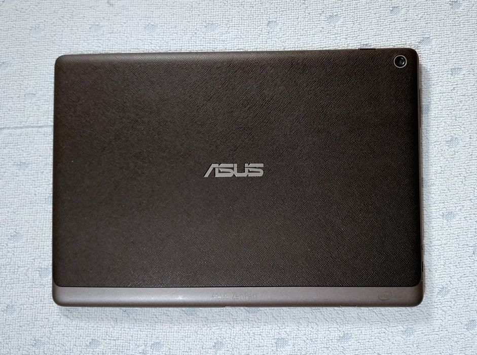 Планшет Asus ZenPad 10 2/8Gb Wi-Fi  p023