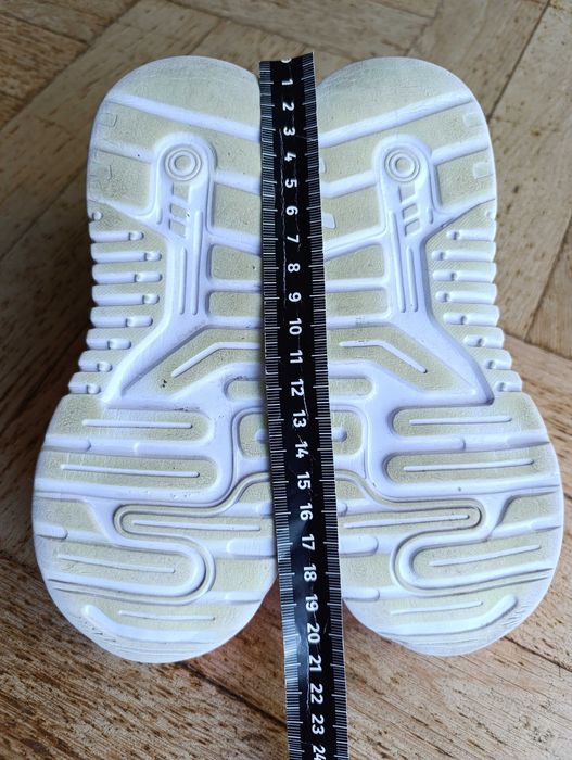 Bejo Dziecięce Buty sportowe Miejskie Sneakersy Agepi rozm31 20cm